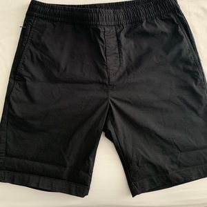 RW&Co black shorts in 29 waist. With extra zipper pocket